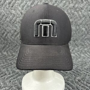Travis Mathew Hat Men’s S/M Flex Fit Black Embroidered Raised Logo Golf